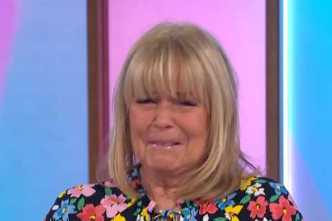 Linda Robson breaks down in tears live on Loose Women after turning 64