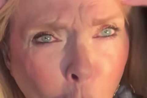 Teen Mom Farrah Abraham’s mom Debra, 63, curses, raps &amp; wears gold chain as fans fear she’s..