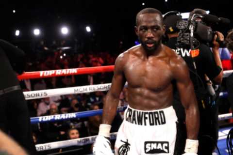 Terrence Crawford names his P4P top five list but leaves out Tyson Fury and names bitter..