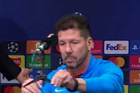 Watch Diego Simeone wind up cameraman by removing MUTV microphone at press conference ahead of Man..