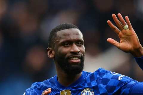 Man Utd should sign ‘no-nonsense’ Chelsea defender Antonio Rudiger to challenge Harry Maguire, says ..