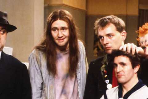 What happened to cast of The Young Ones – from Star Wars roles to antisemitism row and tragic..