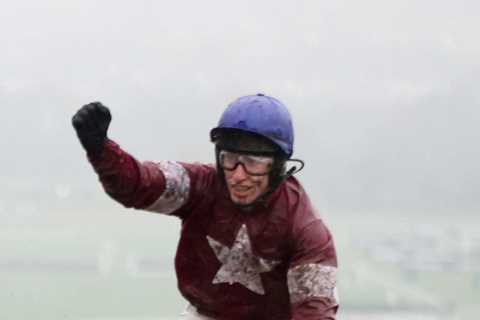 4.10 Cheltenham result – day 2: Who won Glenfarclas Cross Country Chase 2022? How every horse..