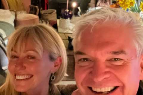 Phillip Schofield downs Guinness with This Morning chef on boozy night out as Covid-hit Holly..