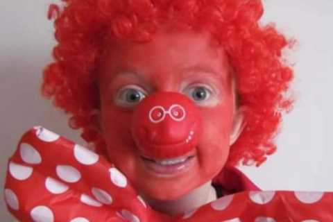 EastEnders star looks unrecognisable in red nose day costume – but can you guess who?