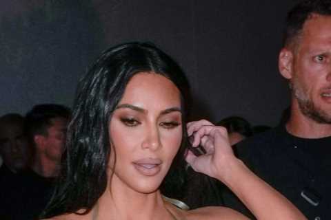 Kim Kardashian fans think star underwent ‘boob job’ as her breasts look ‘different’ &amp; ‘plastic’ ..