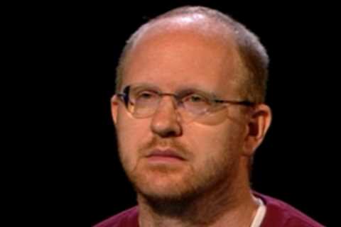 Mastermind viewers LIVID as ‘cheating’ contestant tries to speed through questions with..
