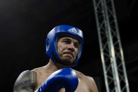 Is Sonny Bill Williams vs Barry Hall on TV? Channel, start time and live stream for boxing match..