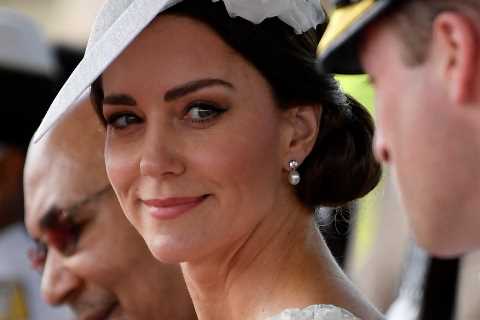 Kate Middleton wows in lace as Prince William dons uniform for Jamaica ceremony