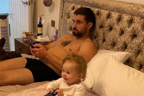 Love Island’s Jamie Hewitt looks unrecognisable from the show as he watches TV with baby daughter..