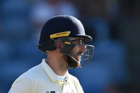 England’s epic tail makes up for another batting fail as Leach and Mahmood rescue tourists with..