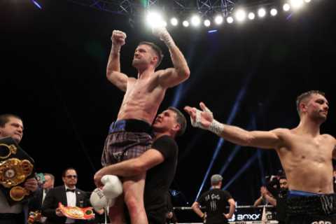 Josh Taylor was ’33-1 in-play’ with bookies to beat Jack Catterall just seconds before..
