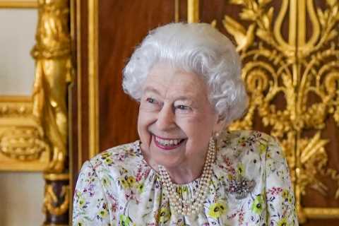 The Queen, 95, takes delivery of £62,000 golf buggy packed with gizmos to help her get around