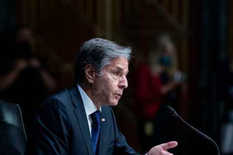 Blinken to Press Mideast Allies for Stronger Support for Ukraine