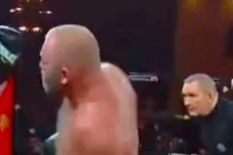 Deontay Wilder’s trainer Malik Scott aged 41 LOSES comeback fight against MMA legend Kharitonov..