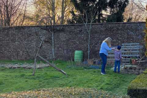 Tom Fletcher snaps pic of rarely seen ‘camera shy’ mum and his son in HUGE garden at their home