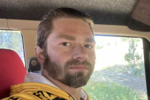 Alaskan Bush People’s Bear Brown accused of causing car crash that left other driver with..