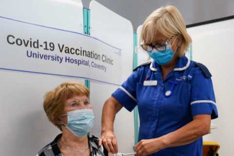 Elderly Brits urged to get booster jab immediately as Covid cases set to peak at record highs