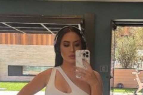 Khloe Kardashian’s ex Tristan Thompson’s baby mama Maralee Nichols flaunts abs in a sports bra..