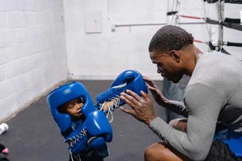 Watch Errol Spence Jr’s son learning to box aged ONE as champ brings kids to gym so they ‘see where ..
