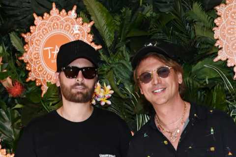 Kourtney Kardashian’s fans mock Scott Disick for partying in Vegas the same day she attends Grammys ..