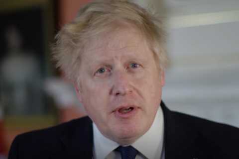 Boris Johnson urges Russians to learn truth of Putin’s war crimes in Ukraine &amp; shares method to ..
