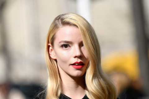 How tall is Anya Taylor-Joy and who is she dating?