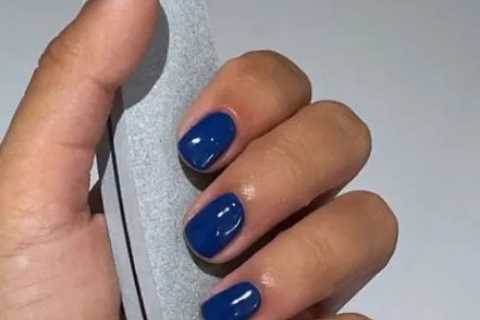 Molly Mae Hague shows off her ‘natural nails’ underneath huge fake ones – and very messy dressing..