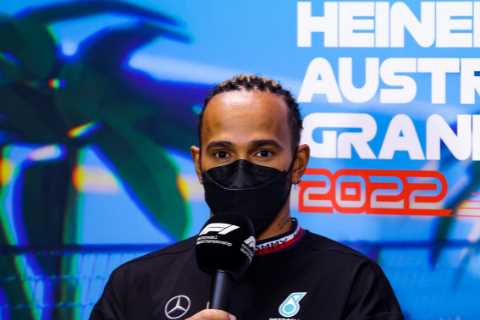 ‘Nothing makes a difference’ – Lewis Hamilton losing hope as Mercedes’ F1 struggles continue ahead..