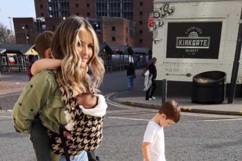 Helen Skelton fans all say the same thing as Countryfile star posts rare pic of all three children