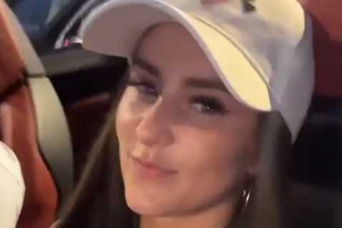 Teen Mom Leah Messer hides her stomach in loose T-shirt during car ride with Jaylan Mobley as fans..