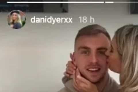 Dani Dyer confesses her love to boyfriend Jarrod Bowen as she kisses him on the cheek in cute snap