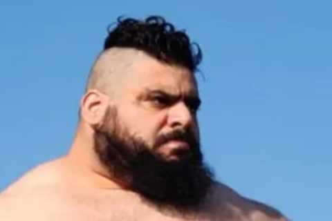 Iranian Hulk’s outrageous transformation as 380lbs strongman Sajad Gharibi unrecognizable in..
