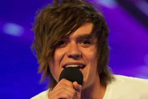 X Factor’s Frankie Cocozza claims Holly Hagan paid him £1,100 in CASH to kiss her on wild night out