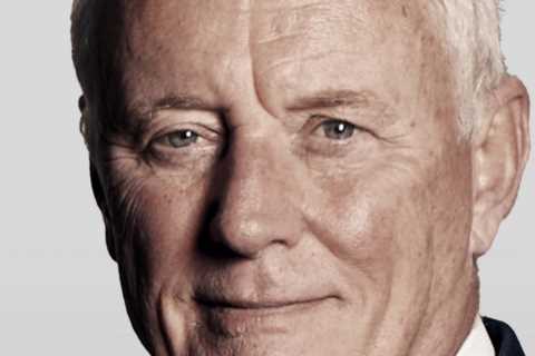 Barry Hearn recalls when Prince Harry had a night out at the darts and was like any ordinary bloke..