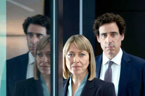 The Split viewers go wild as legendary character returns in dramatic final moments of episode two