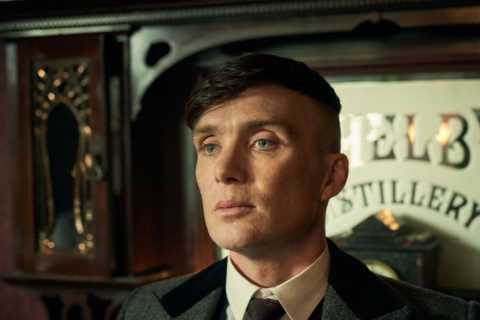 Cillian Murphy looks worlds away from Peaky Blinders’ Tommy Shelby as he films new WW2 film..