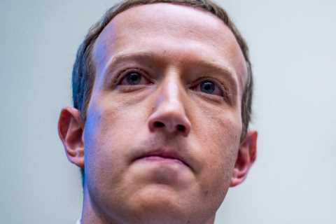 Mark Zuckerberg Ends Election Grants