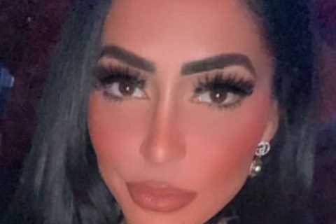 Jersey Shore’s Angelina Pivarnick says she’s ‘in the hospital &amp; not doing well’ amid nasty..