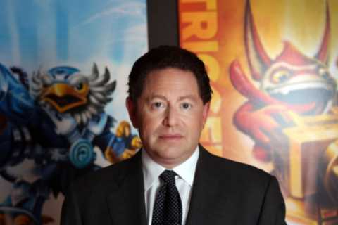 Activision tells regulators it will cooperate with insider trading investigation.