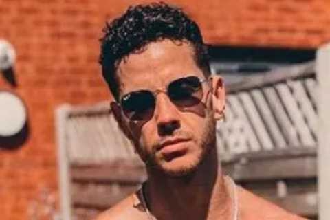Love Island’s Scott Thomas opens up on his two and half stone weight loss after incredible body..