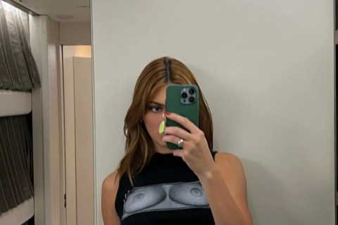 Kendall Jenner ‘responds’ to boob job accusations as she rocks NSFW crop top in sexy new selfie