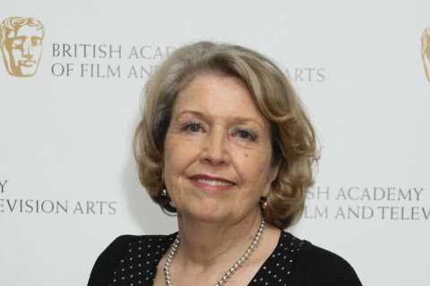 Who is Anne Reid and how many children does she have?