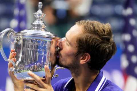 Why aren’t Russian players allowed at Wimbledon?