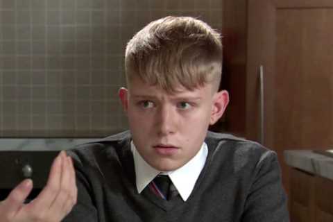 Coronation Street spoilers: Daniel Osbourne issues dark threat to David Platt over son Max