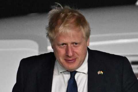 Boris Johnson hints he’ll bin controversial Brexit border checks amid risk it could cause price of..
