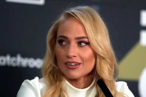 Boxing sensation Ebanie Bridges prepared to put motherhood on hold for her career after becoming..