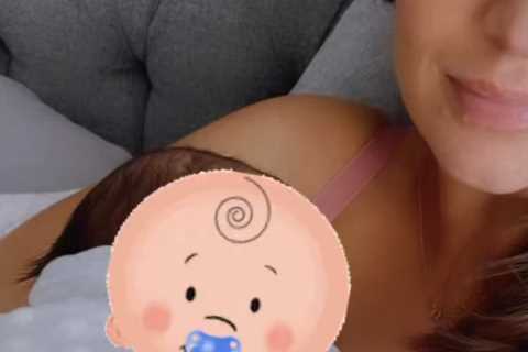 Catherine Tyldesley shares first picture with her baby girl as she thanks fans for well wishes..