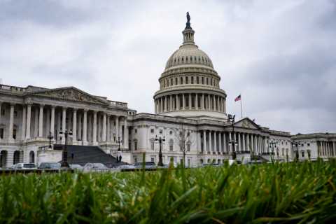Congress Clears Bill to Allow Lending Arms to Ukraine