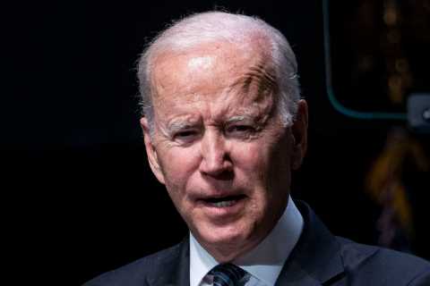Biden Extols Mondale as ‘One of the Great Giants of American History’